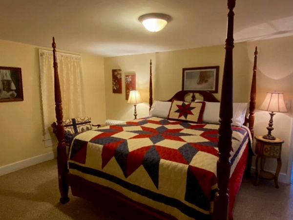 The Inn at Lincoln Square image 23